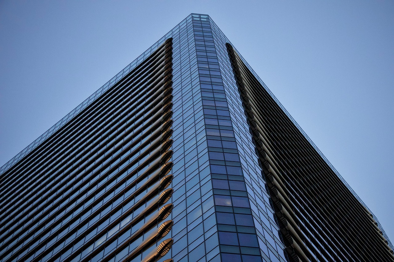 entdecken sie die moderne urbane architektur mit innovativen designs und nachhaltigen lösungen, die das stadtbild prägen und das städtische leben bereichern.