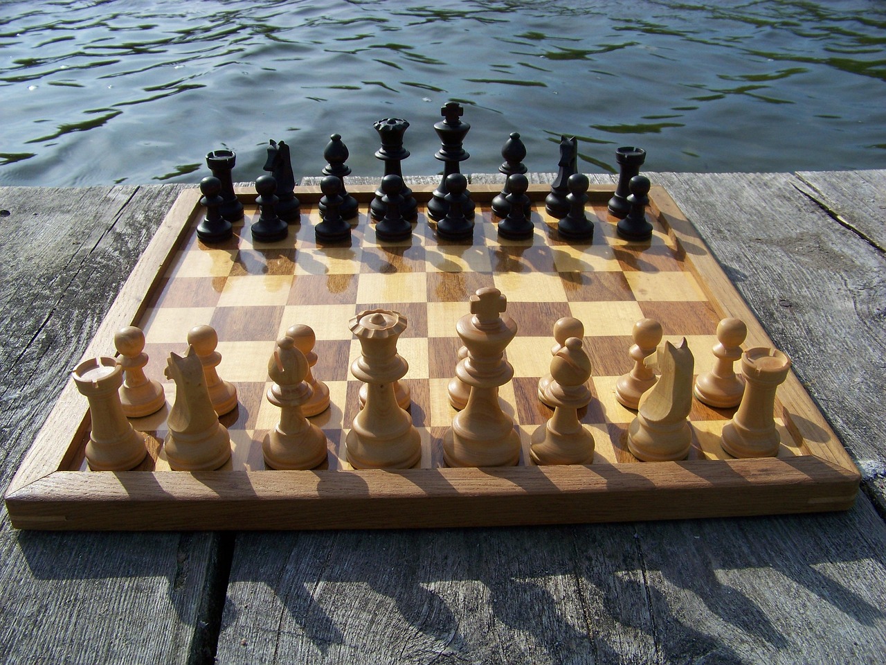 entdecken sie die wichtigsten küchenutensilien und grundlagen für eine gut ausgestattete küche. tipps, tricks und empfehlungen für einsteiger und hobbyköche.
