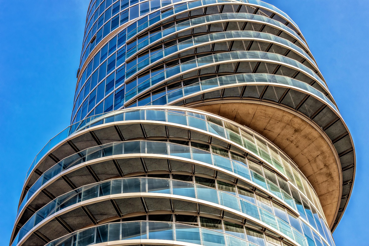 erfahren sie alles über den immobilienwert: faktoren, markttrends und tipps zur wertermittlung. steigern sie den wert ihrer immobilie mit unserem expertenwissen.